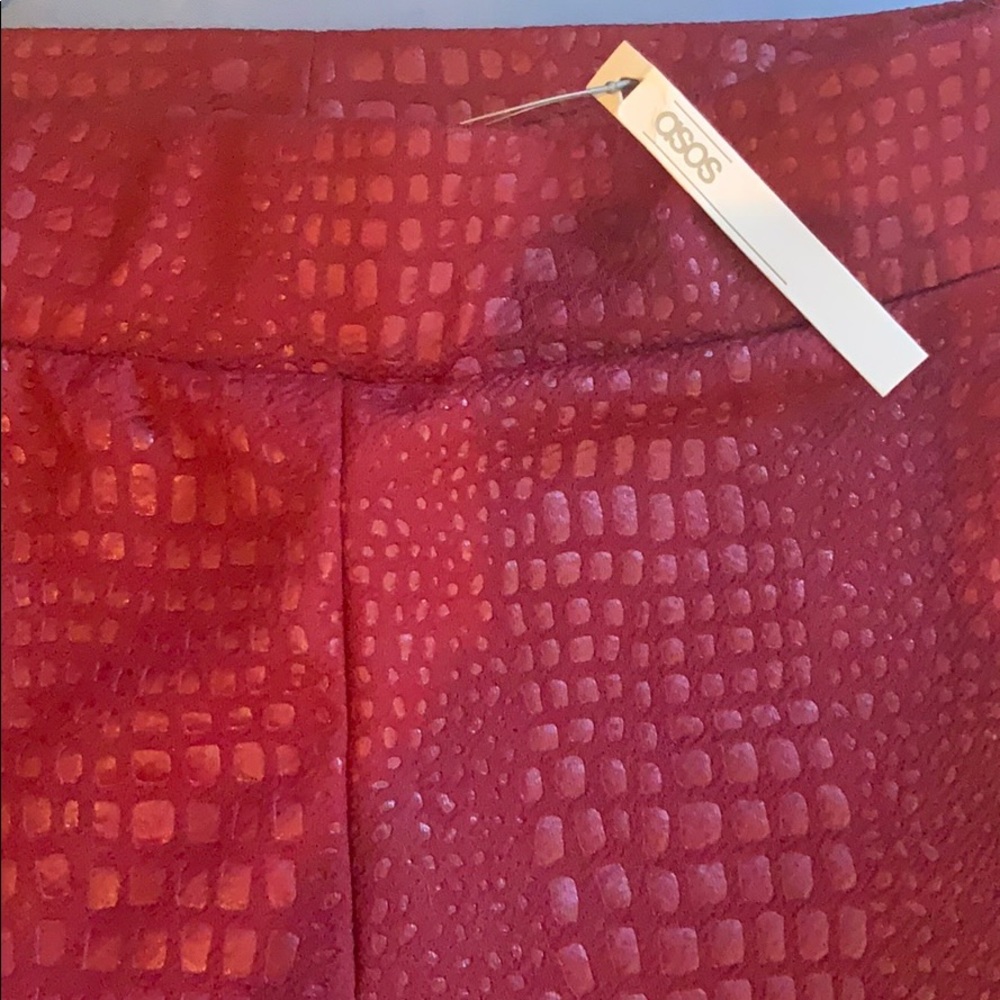 ❤️NWT Oxblood snake embossed faux leather leggings - Picture 3 of 3